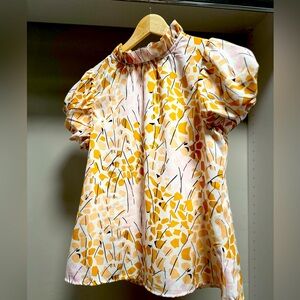 Mod Boutique Puff Sleeve T Shirt 👚 GORGEOUS 💕